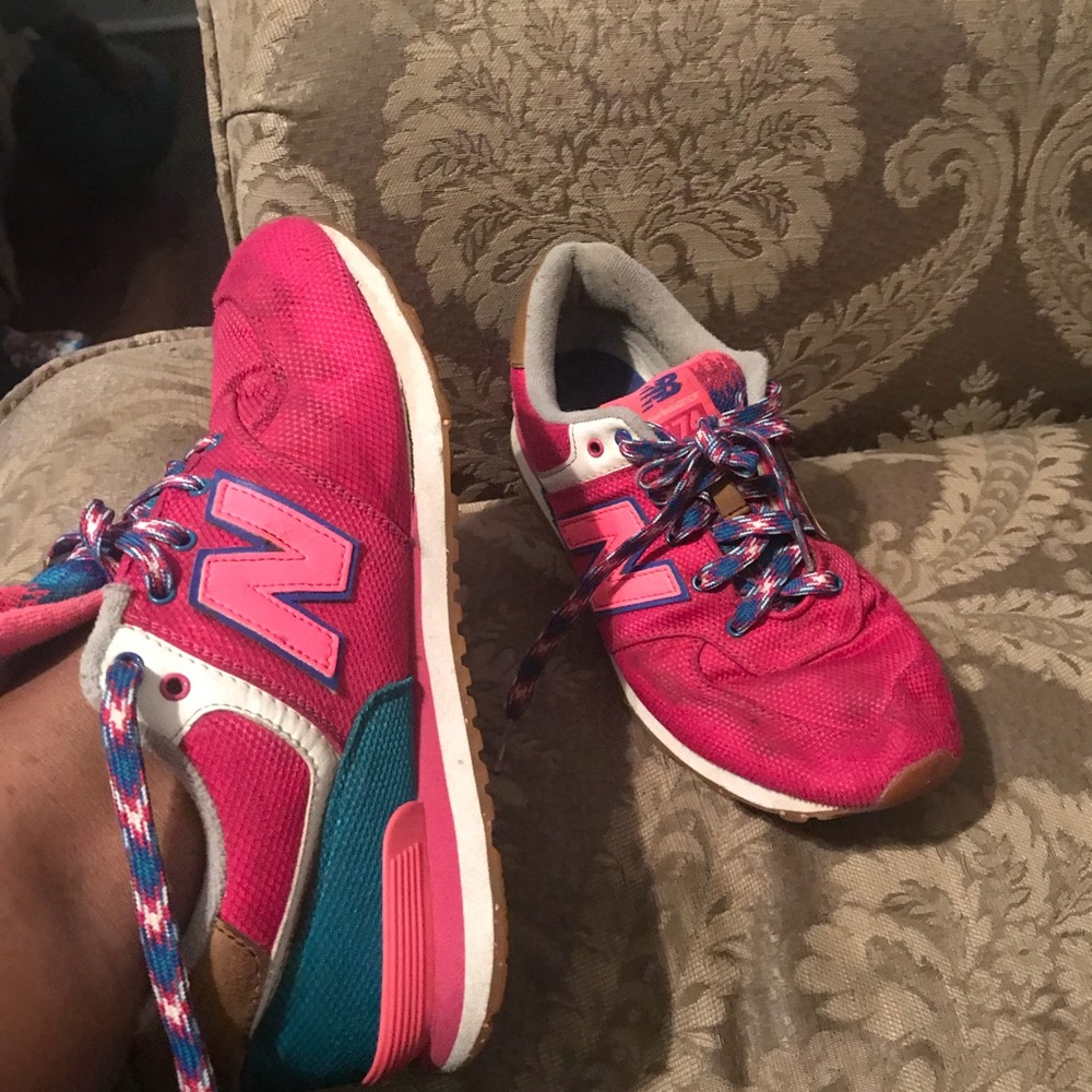 Super cute Pink & Teal New Balance